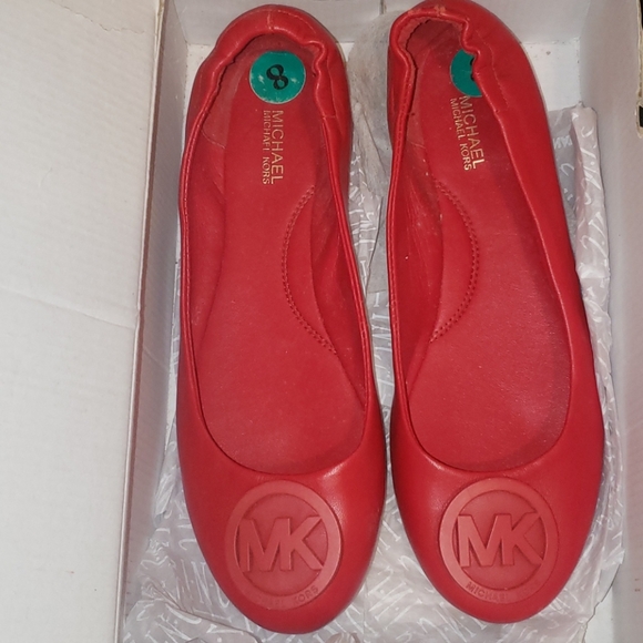 Michael Kors Flats sz 8 - Picture 1 of 3